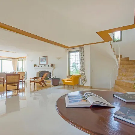 Villa Delfina By Interhome